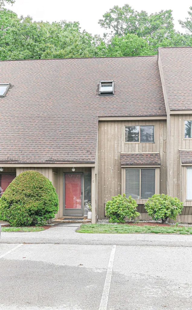 5 Harwich Court Merrimack NH 03054