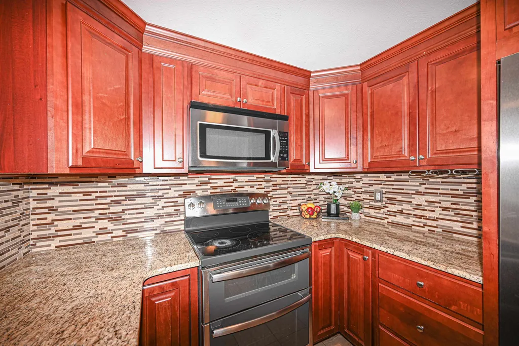 5 Harwich Court Merrimack NH 03054