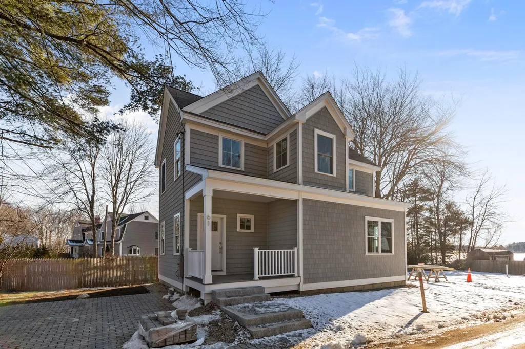 61 Boston Harbor Road Dover NH 03820