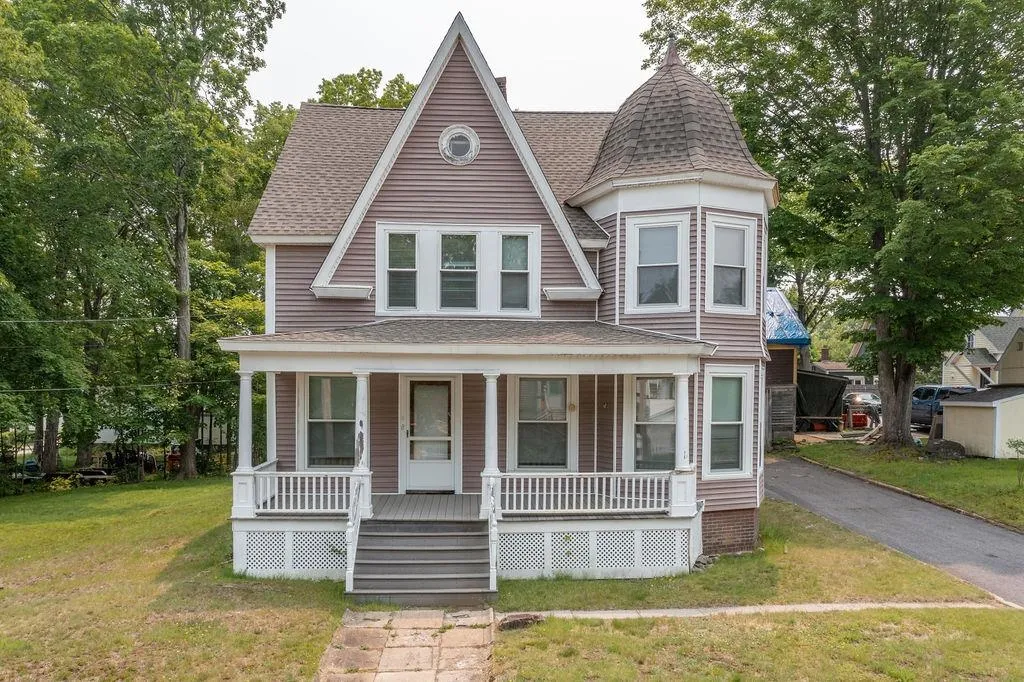 8 Trestle Road Rochester NH 03868