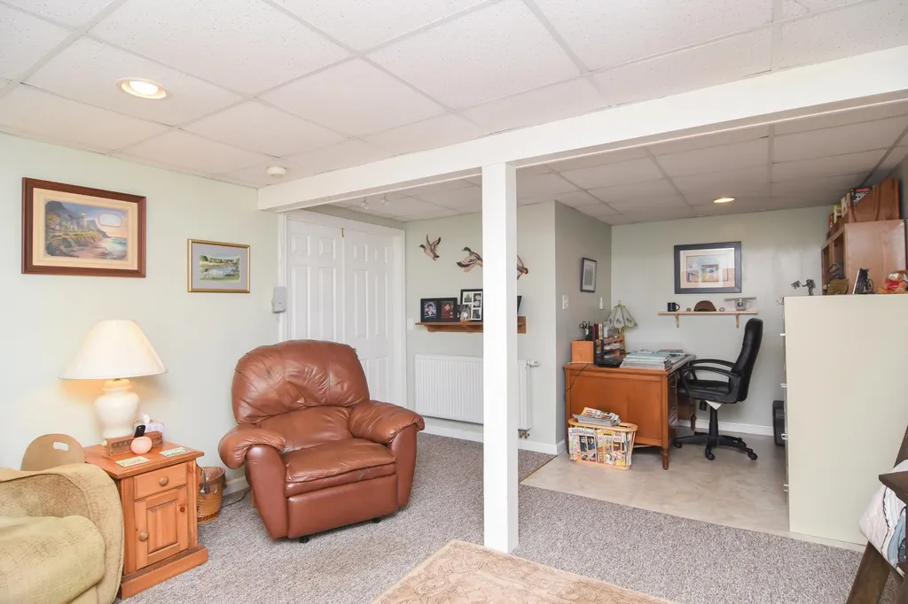 12 Carolyn Place Weare NH 03281