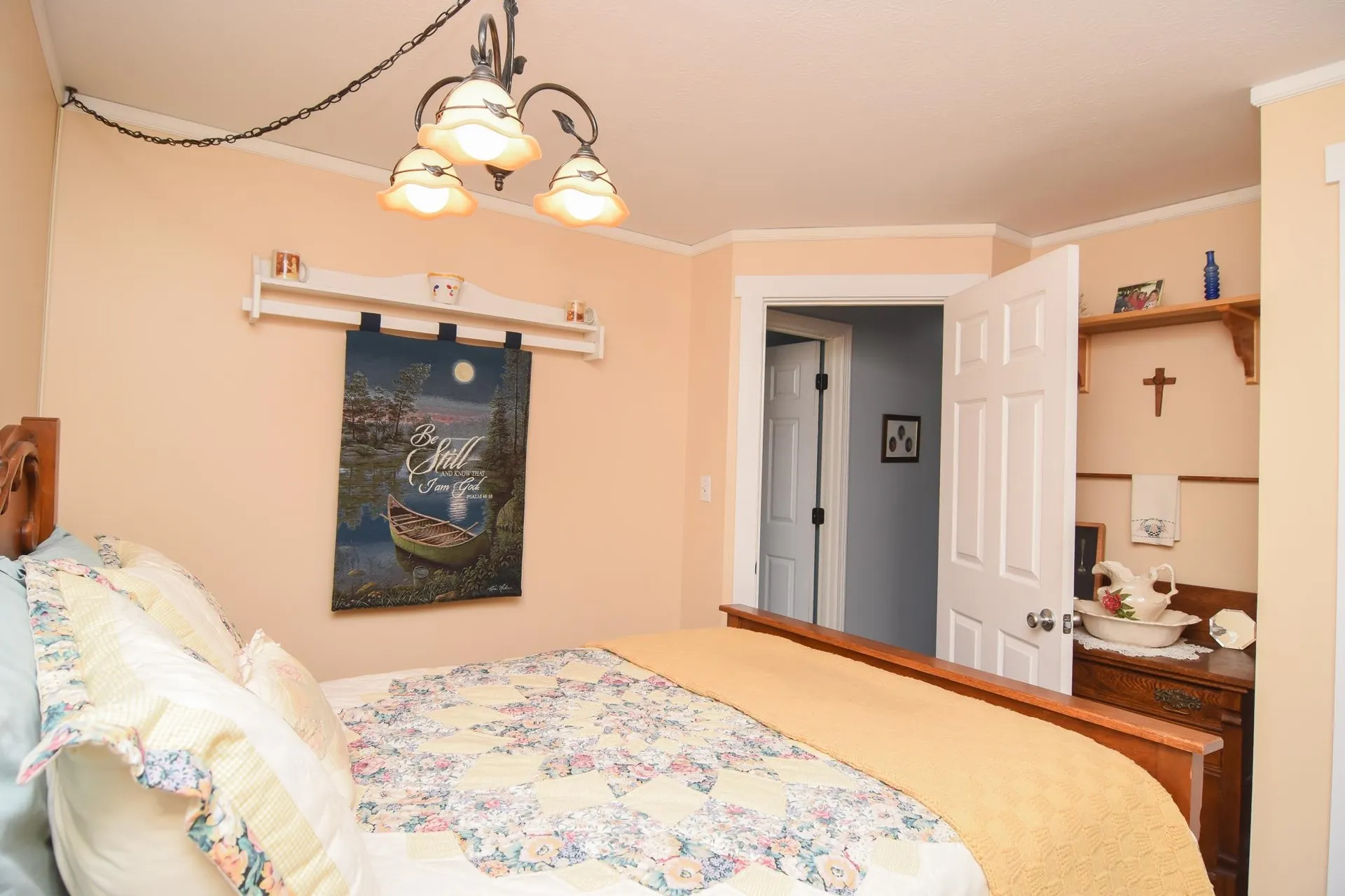 12 Carolyn Place Weare NH 03281