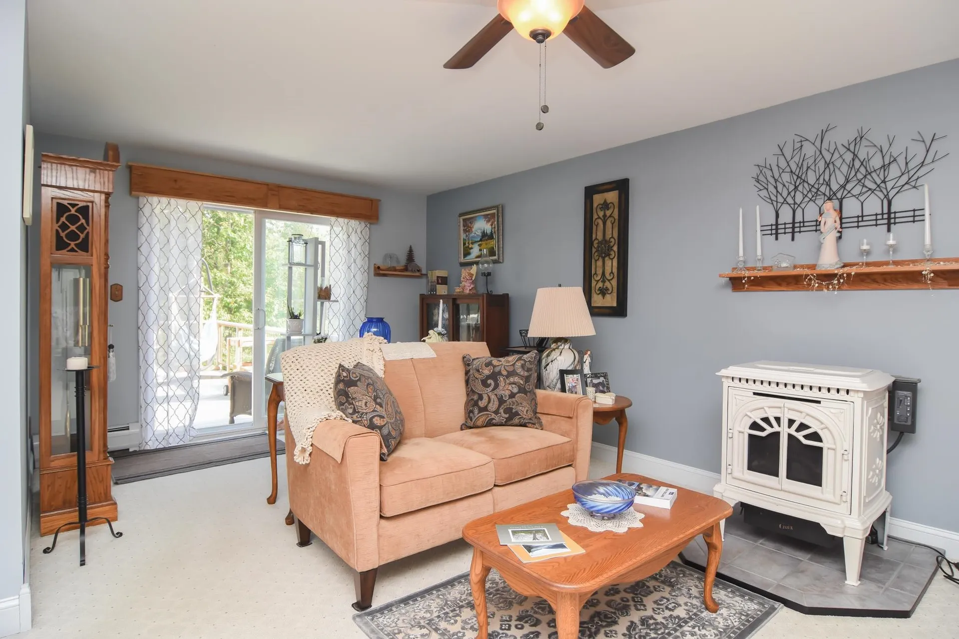 12 Carolyn Place Weare NH 03281