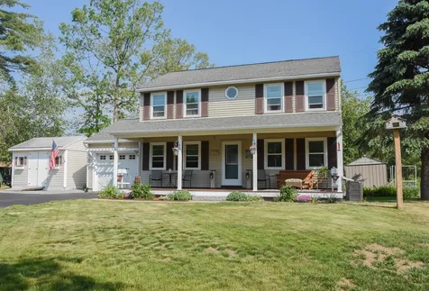 12 Carolyn Place Weare NH 03281
