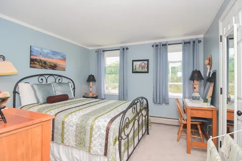 12 Carolyn Place Weare NH 03281