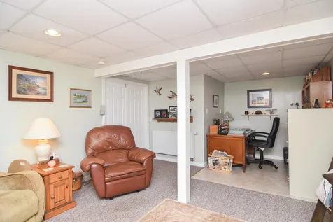 12 Carolyn Place Weare NH 03281