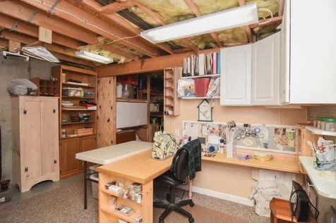 12 Carolyn Place Weare NH 03281