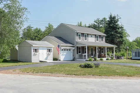 12 Carolyn Place Weare NH 03281