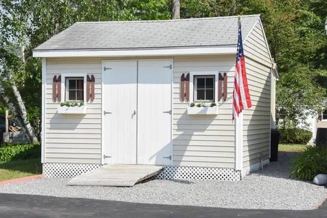 12 Carolyn Place Weare NH 03281