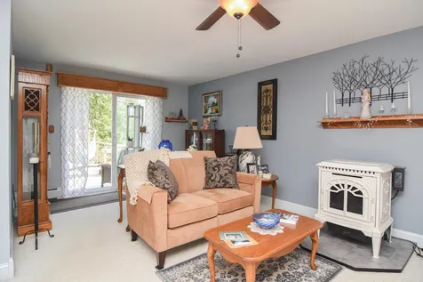 12 Carolyn Place Weare NH 03281