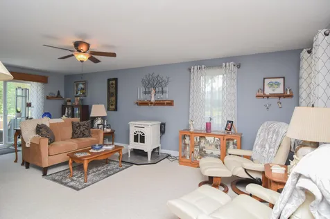 12 Carolyn Place Weare NH 03281