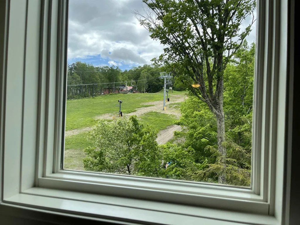 303 Qtr 2 89 Grand Summit Road Dover VT 05356