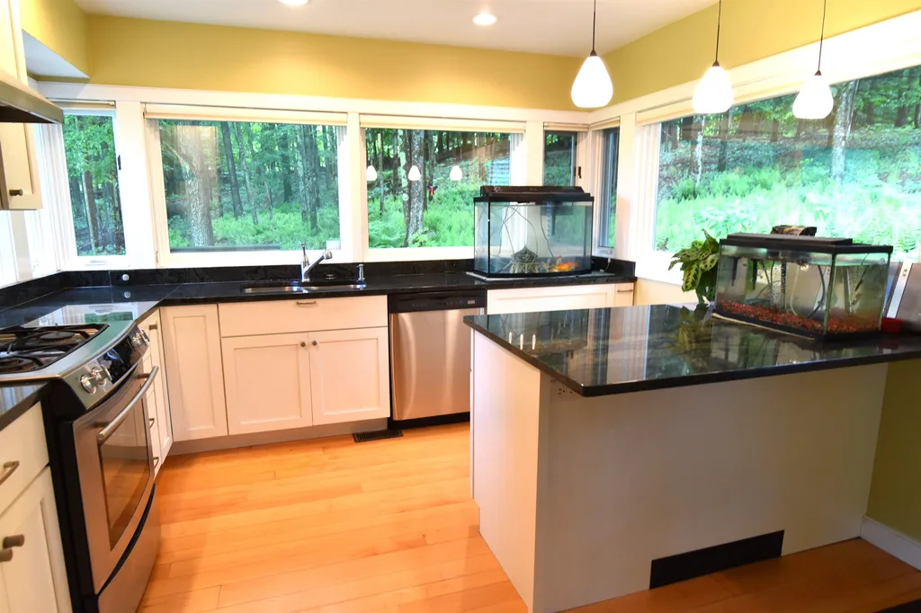 529 Stonefence Road Richmond VT 05477