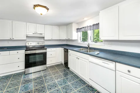12 Water Street Meredith NH 03253