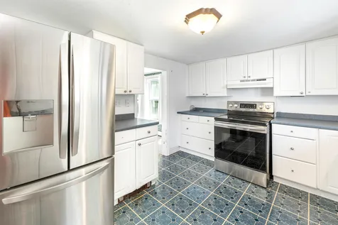 12 Water Street Meredith NH 03253