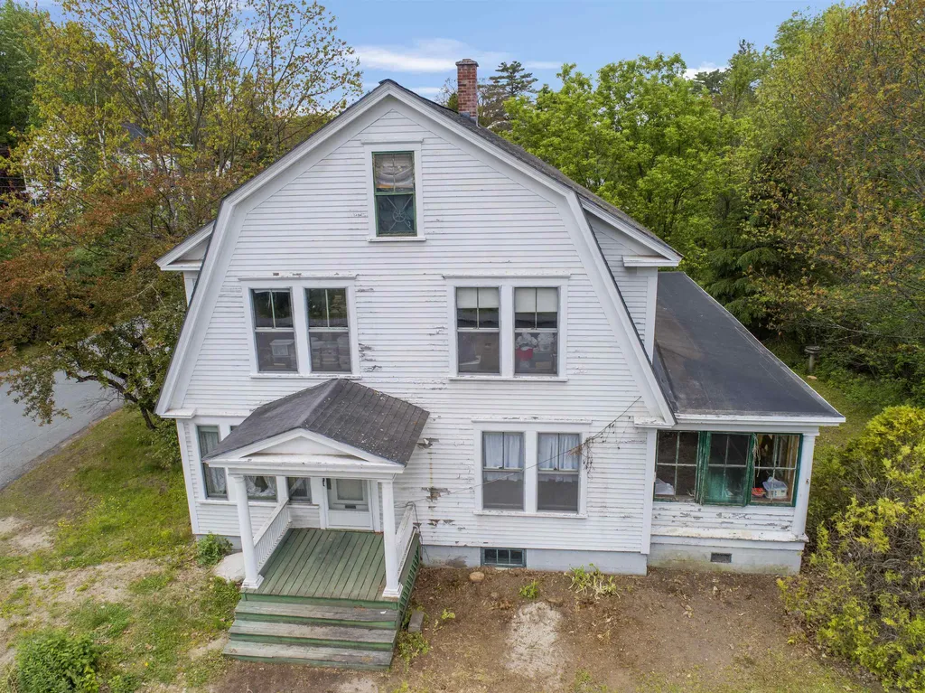 57 Prospect Street Lancaster NH 03584