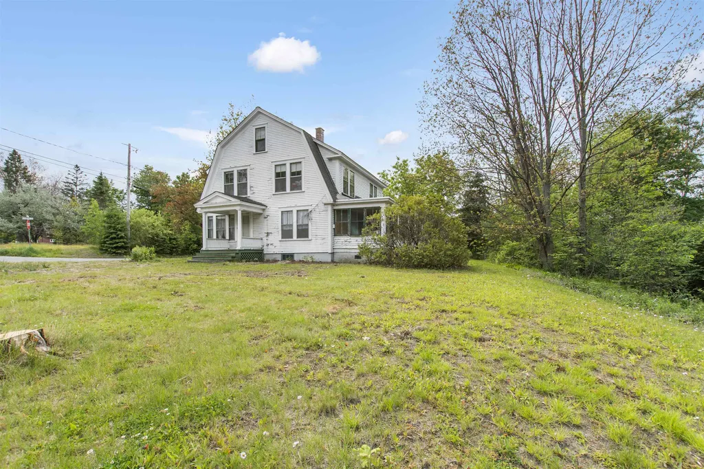 57 Prospect Street Lancaster NH 03584