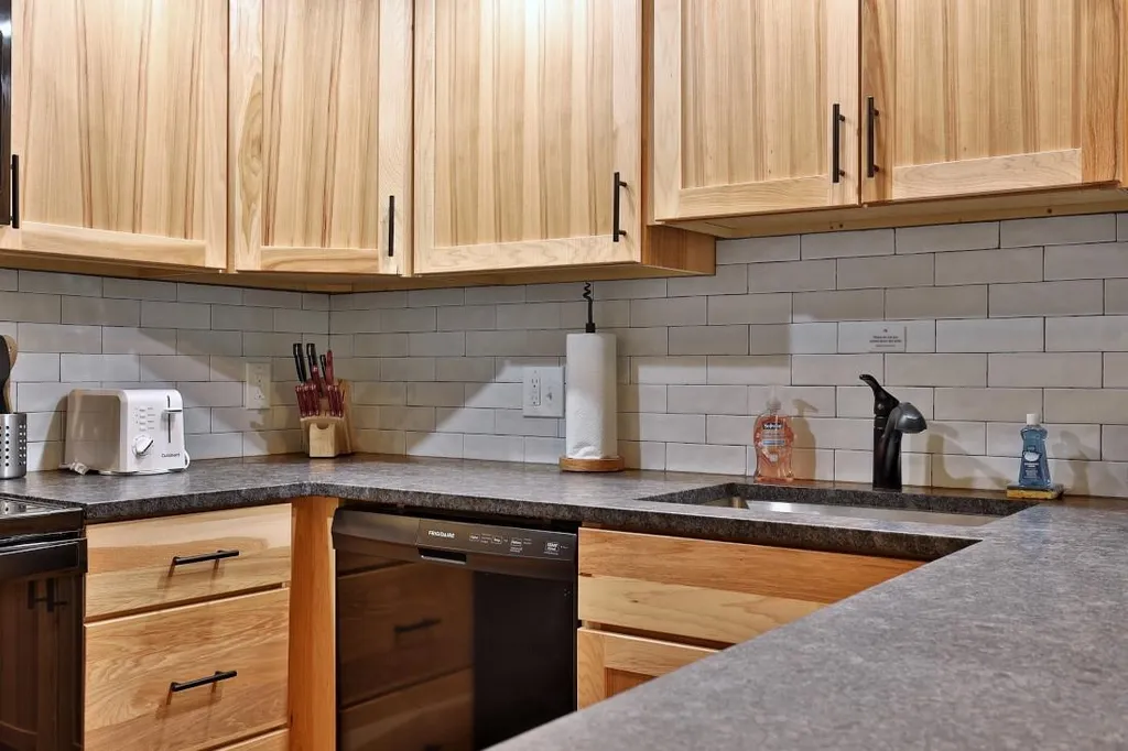 37 Gateway Court Mendon VT 05701