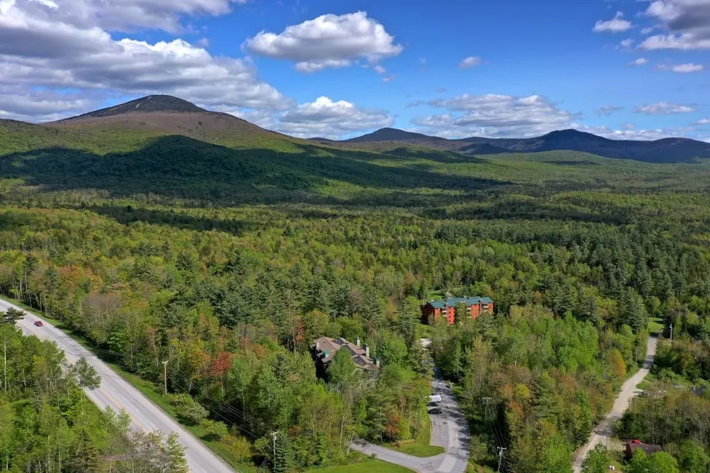 37 Gateway Court Mendon VT 05701