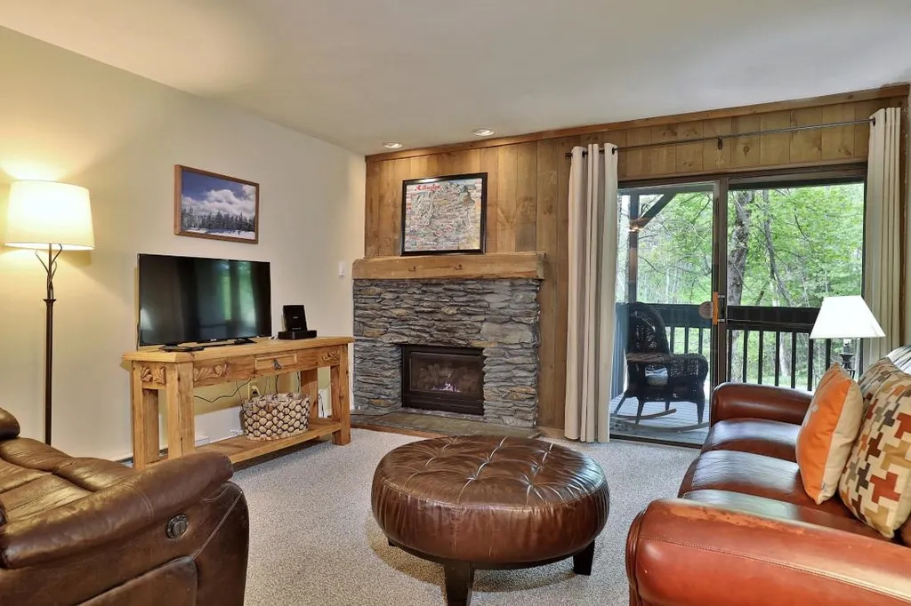 37 Gateway Court Mendon VT 05701