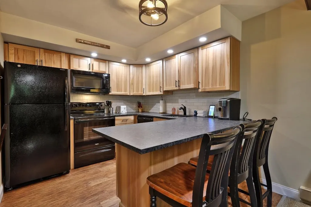 37 Gateway Court Mendon VT 05701