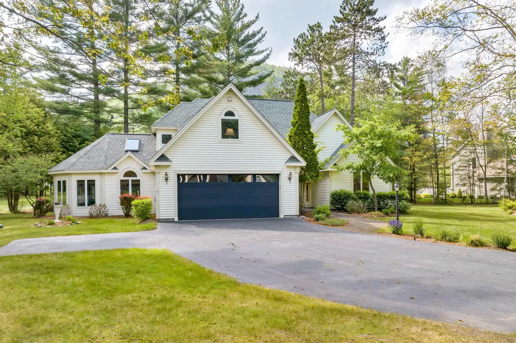 7 Fairway Drive Hales Location NH 03860