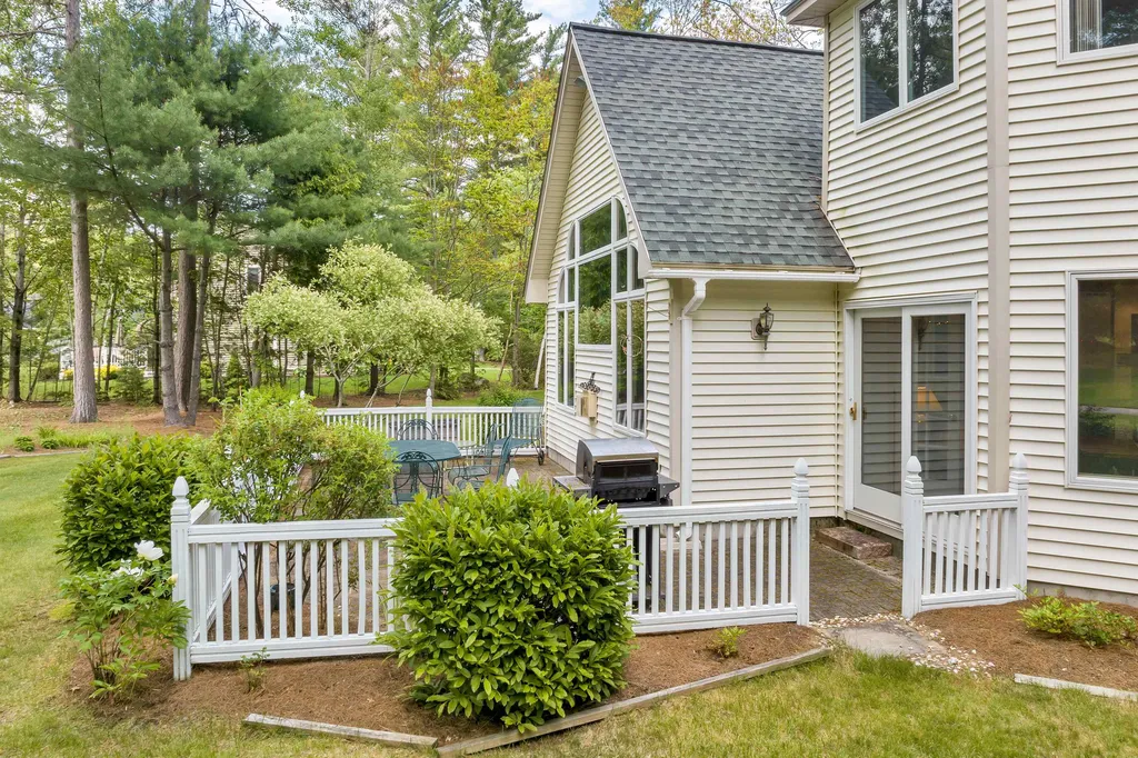 7 Fairway Drive Hales Location NH 03860
