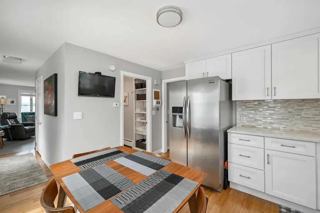 29 Lake Street Wolfeboro NH 03894
