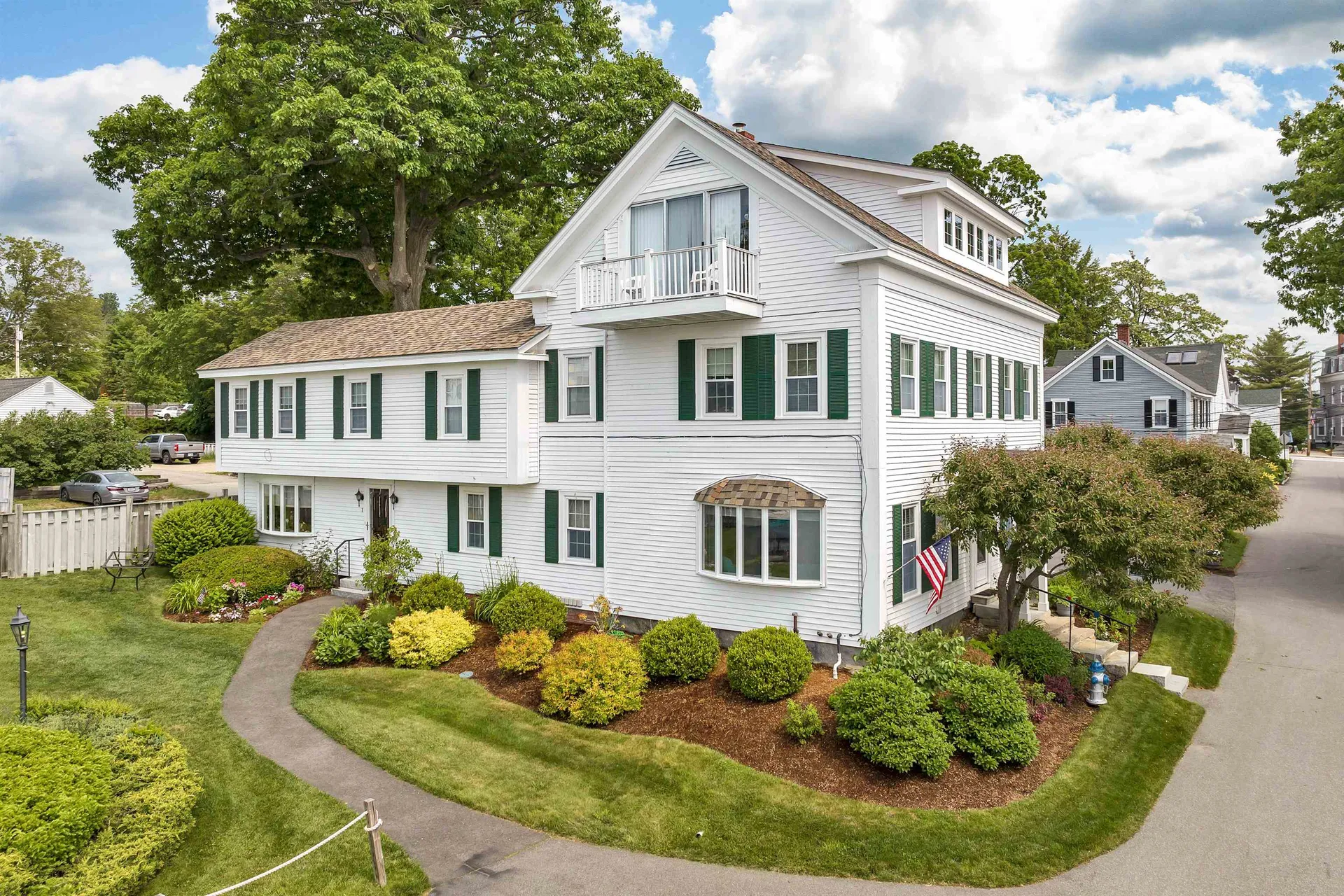 29 Lake Street Wolfeboro NH 03894