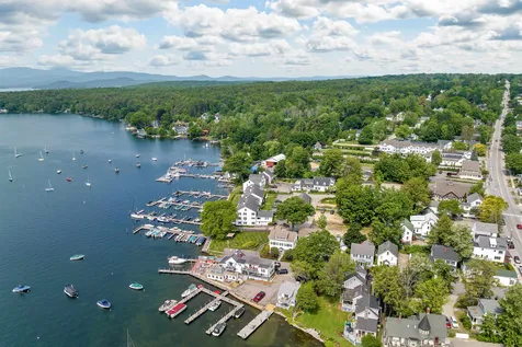 29 Lake Street Wolfeboro NH 03894