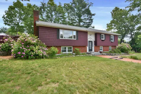 5 Cardinal Drive Hudson NH 03051