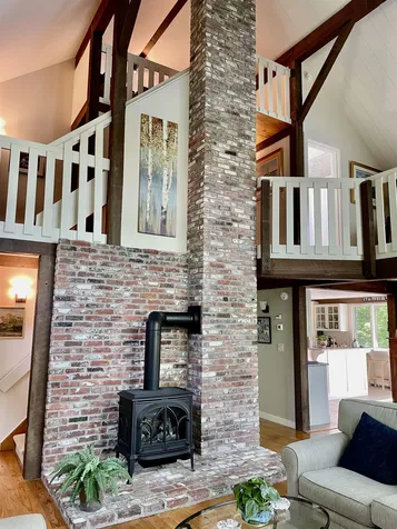 21 Shore Road Grantham NH 03753