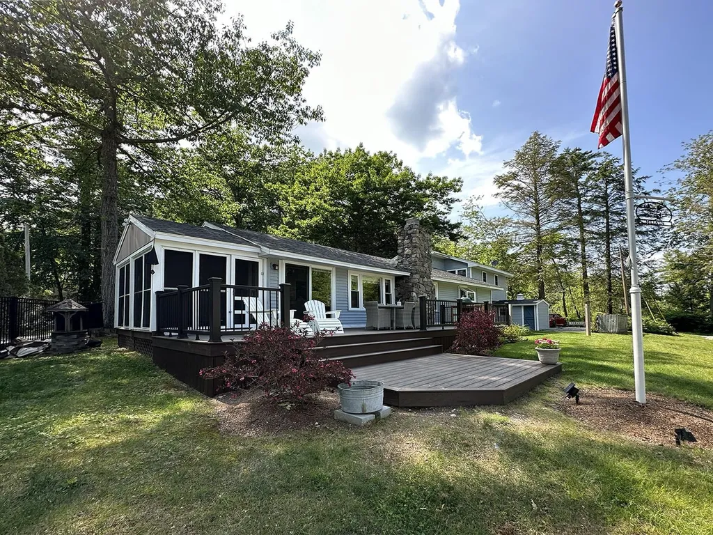 11 Virginia Court Alton NH 03810