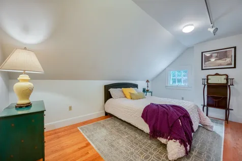 34 Flagg Road Hollis NH 03049