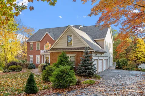 92 King Road Bedford NH 03110