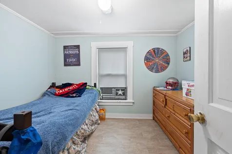 11 Academy Street Tilton NH 03276