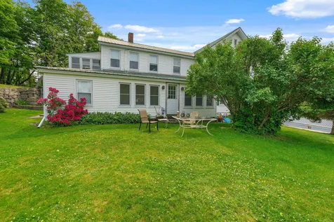 11 Academy Street Tilton NH 03276