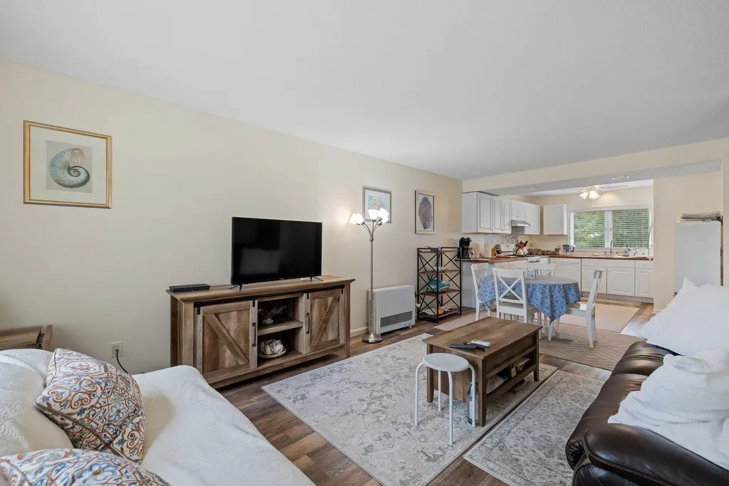11 Rocky Hill Way Enfield NH 03748