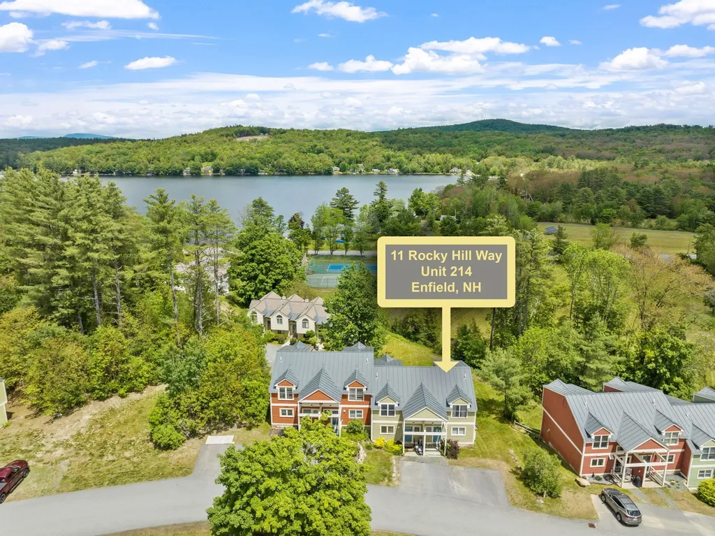 11 Rocky Hill Way Enfield NH 03748