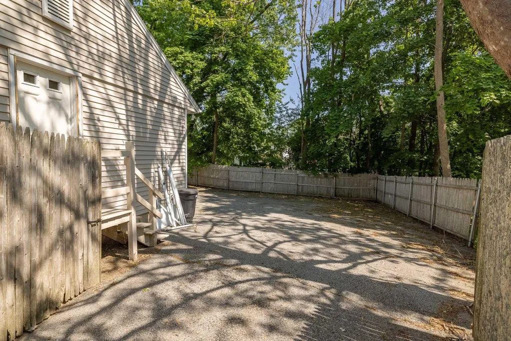 92 Cottage Street Portsmouth NH 03801
