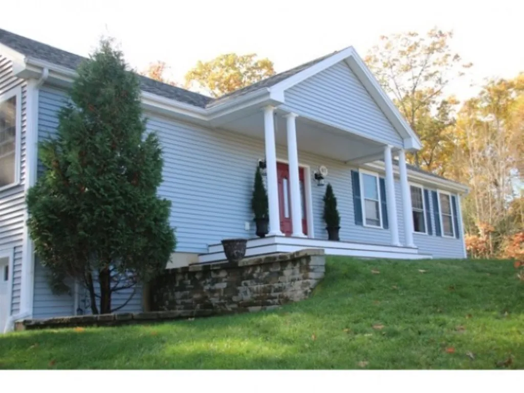 61 Harvest Road Chichester NH 03258