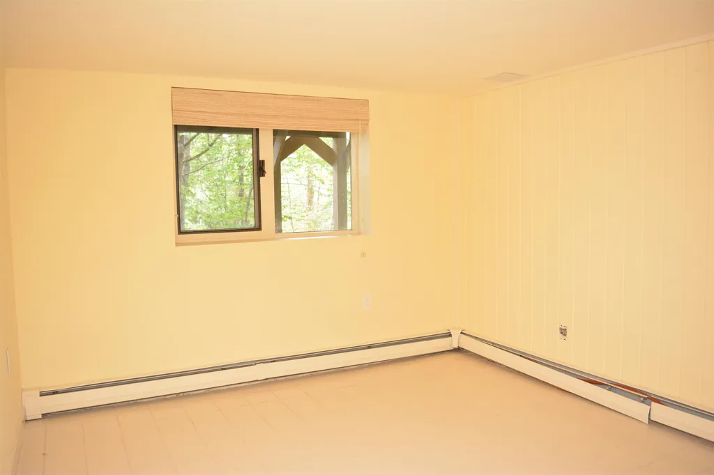 16 Hummingbird Hill Grantham NH 03753