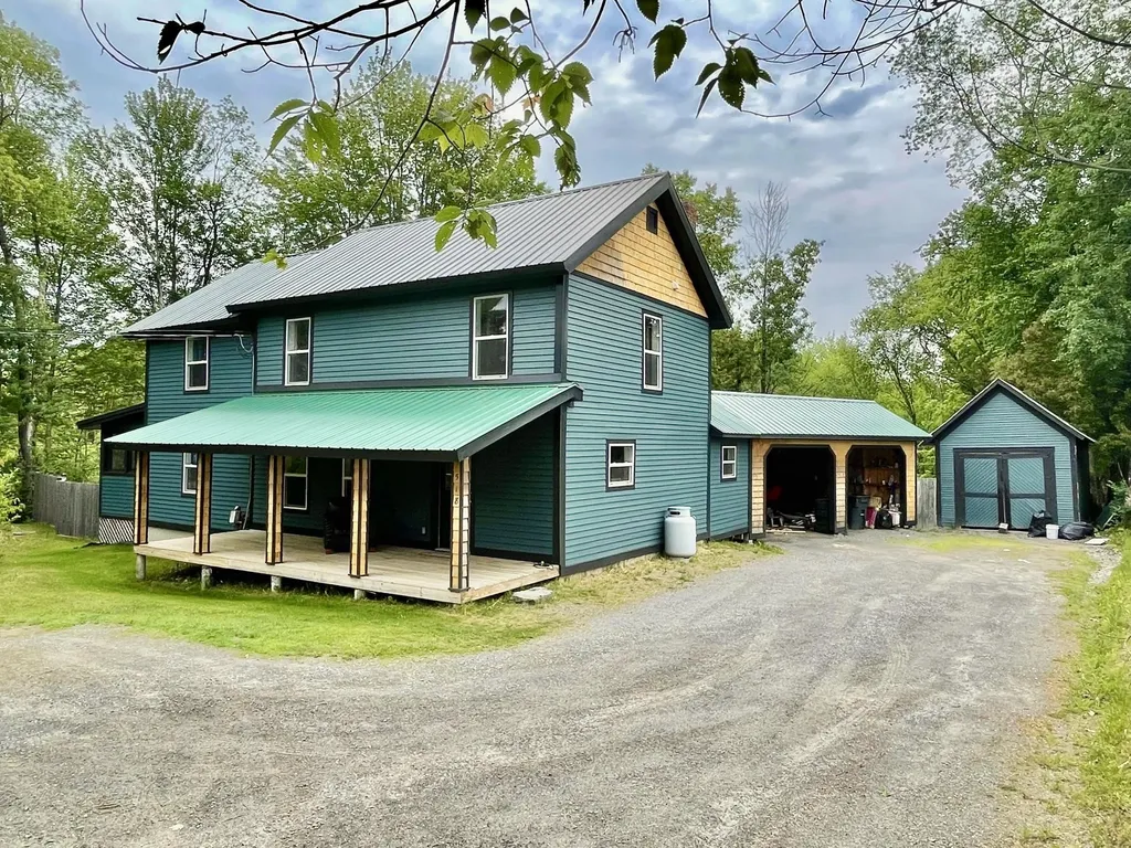518 Centerville Road Hyde Park VT 05655
