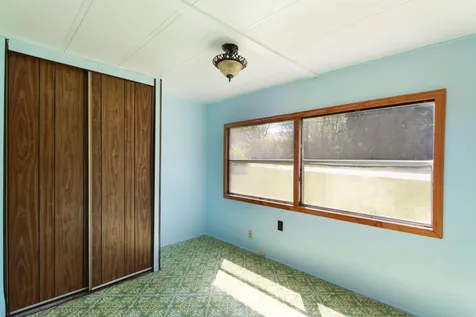 10 Moccasin Avenue Grand Isle VT 05458