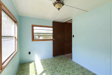 10 Moccasin Avenue Grand Isle VT 05458
