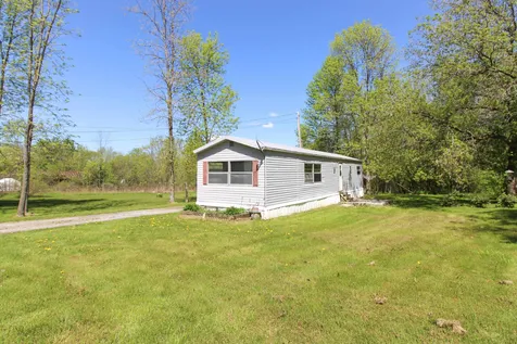 10 Moccasin Avenue Grand Isle VT 05458