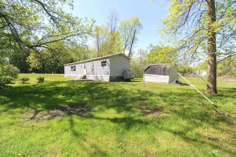 10 Moccasin Avenue Grand Isle VT 05458