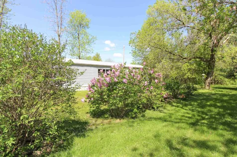 10 Moccasin Avenue Grand Isle VT 05458