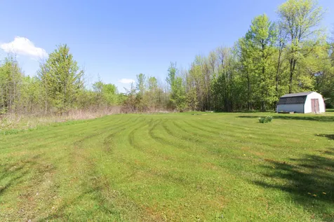 10 Moccasin Avenue Grand Isle VT 05458