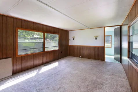 10 Moccasin Avenue Grand Isle VT 05458